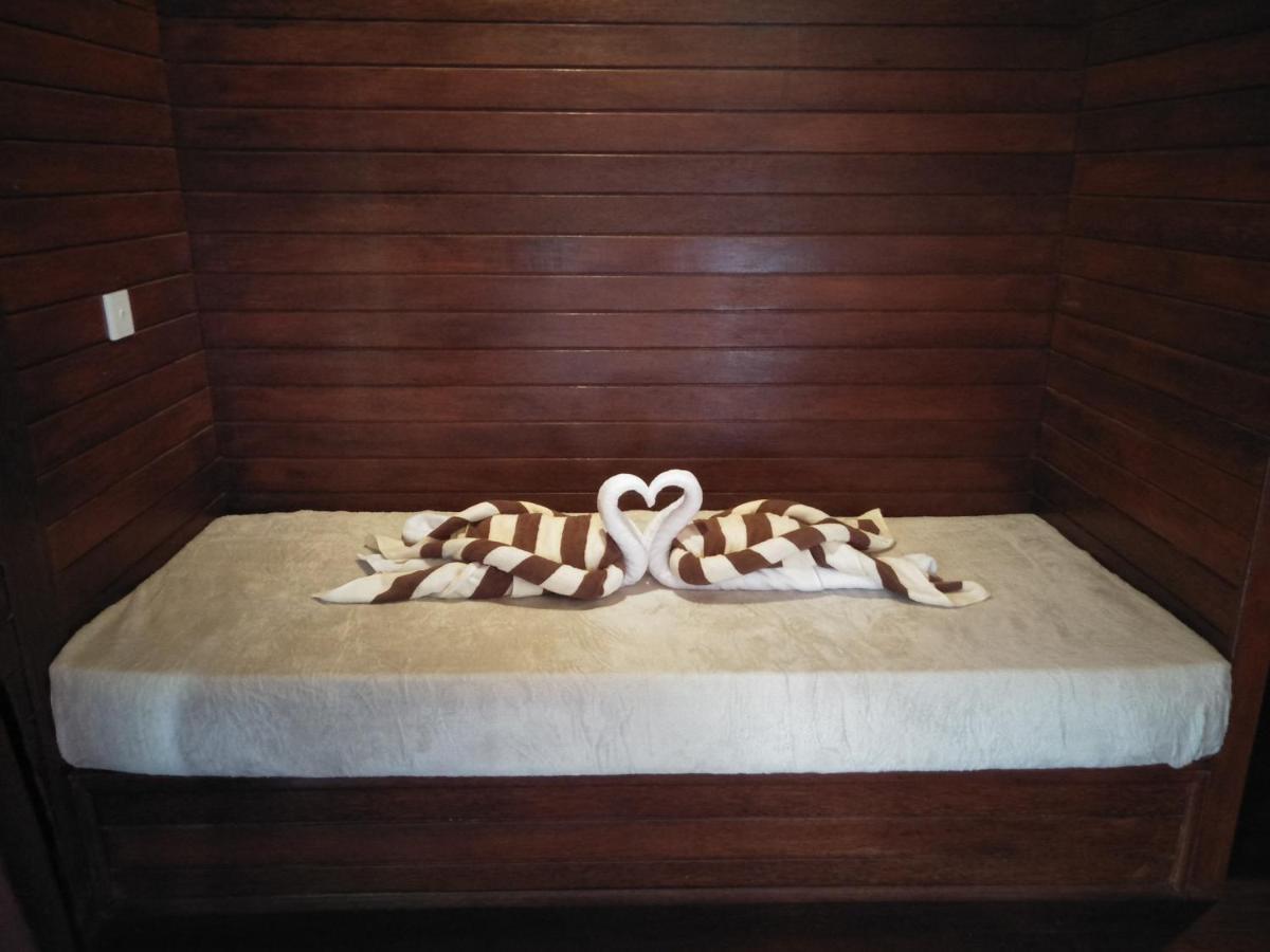 Sunset Hill Lembongan Hotel Екстериор снимка