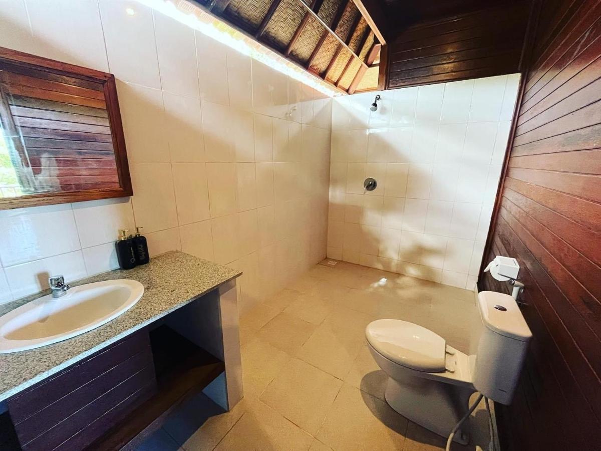 Sunset Hill Lembongan Hotel Екстериор снимка