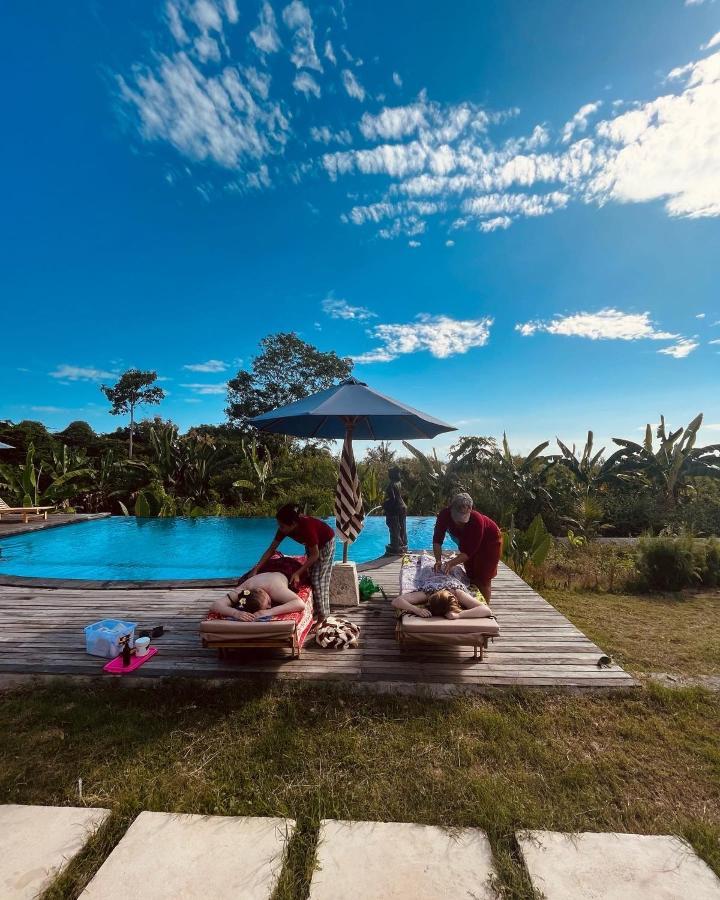 Sunset Hill Lembongan Hotel Екстериор снимка