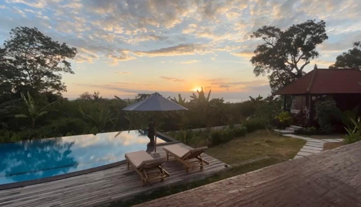 Sunset Hill Lembongan Hotel Екстериор снимка
