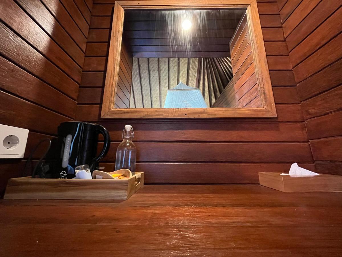 Sunset Hill Lembongan Hotel Екстериор снимка