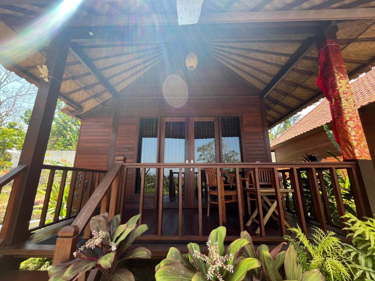 Sunset Hill Lembongan Hotel Екстериор снимка