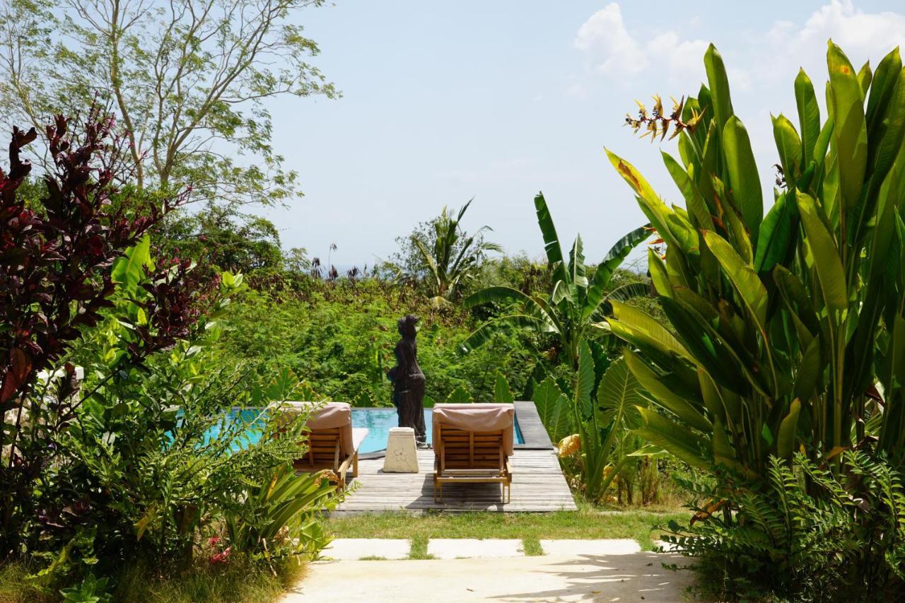 Sunset Hill Lembongan Hotel Екстериор снимка