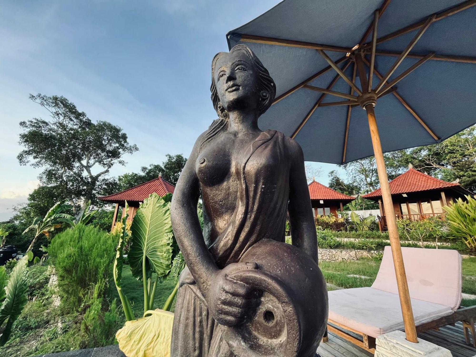 Sunset Hill Lembongan Hotel Екстериор снимка