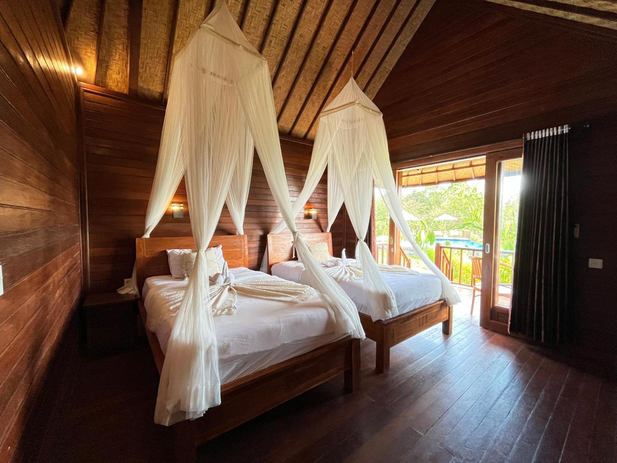 Sunset Hill Lembongan Hotel Екстериор снимка