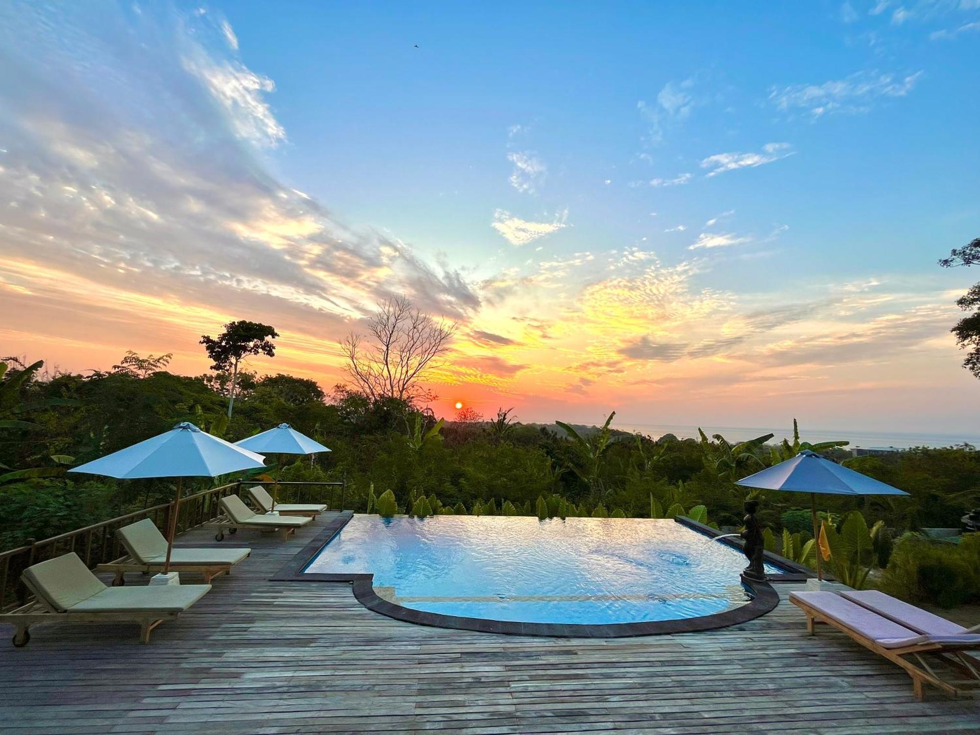 Sunset Hill Lembongan Hotel Екстериор снимка