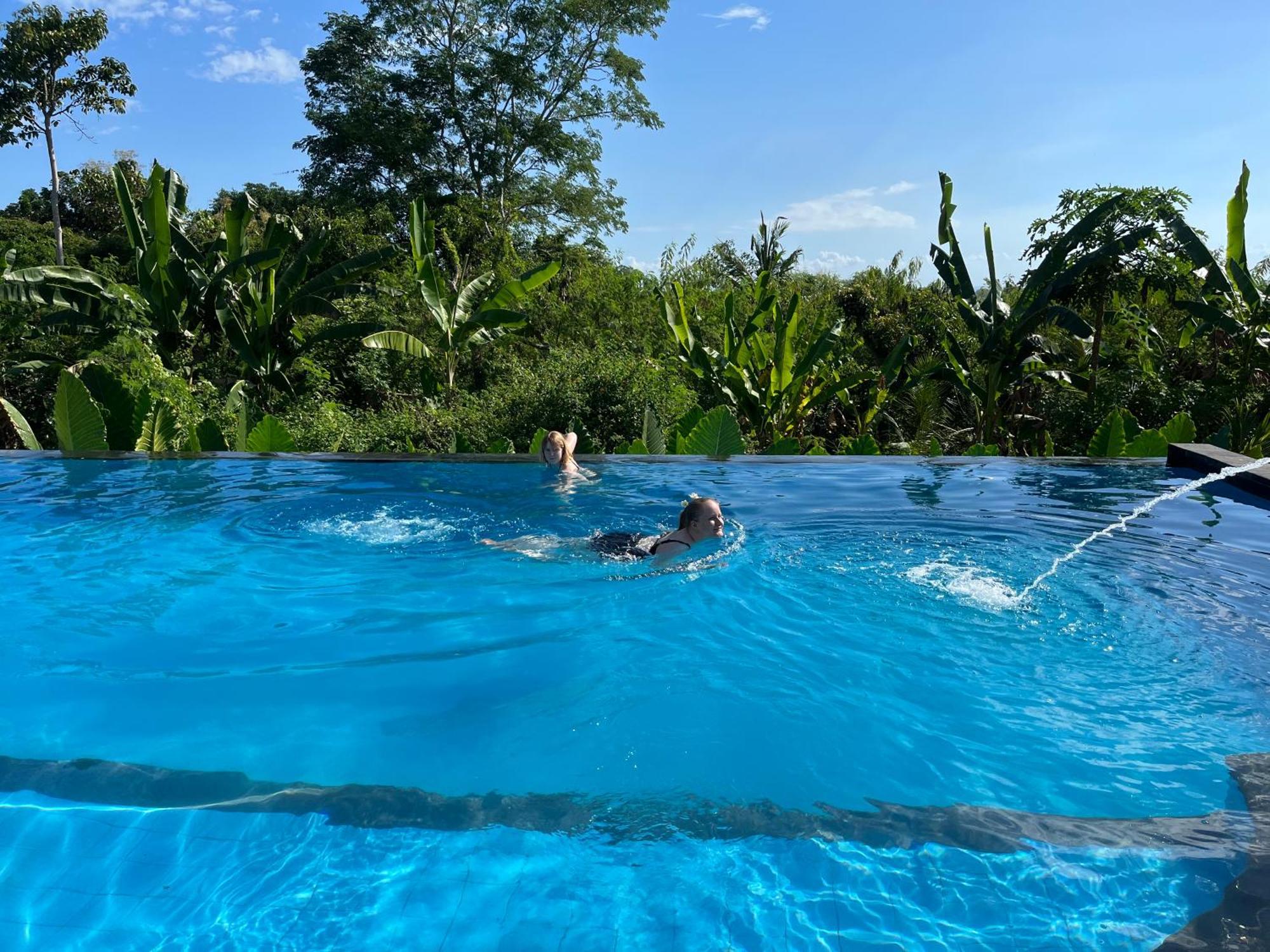 Sunset Hill Lembongan Hotel Екстериор снимка