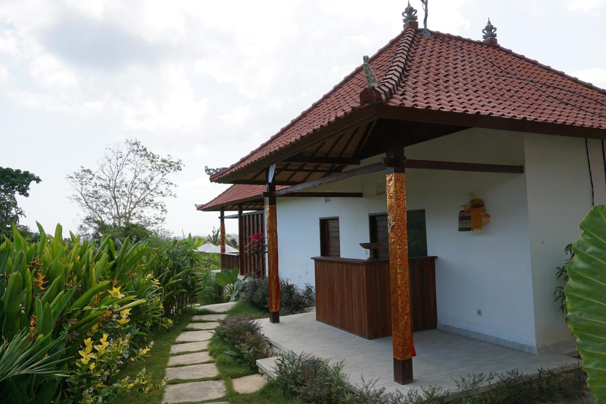 Sunset Hill Lembongan Hotel Екстериор снимка