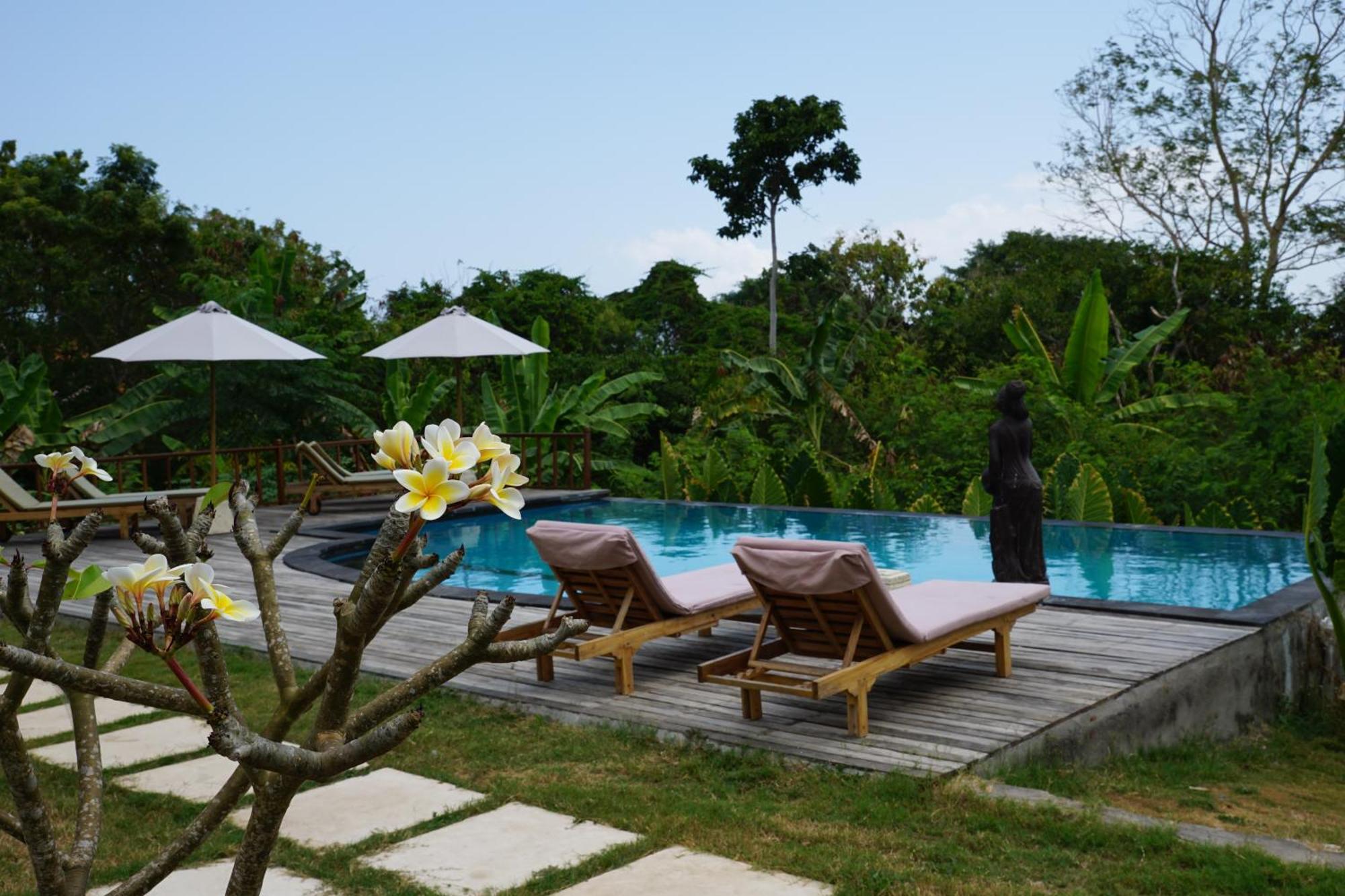Sunset Hill Lembongan Hotel Екстериор снимка