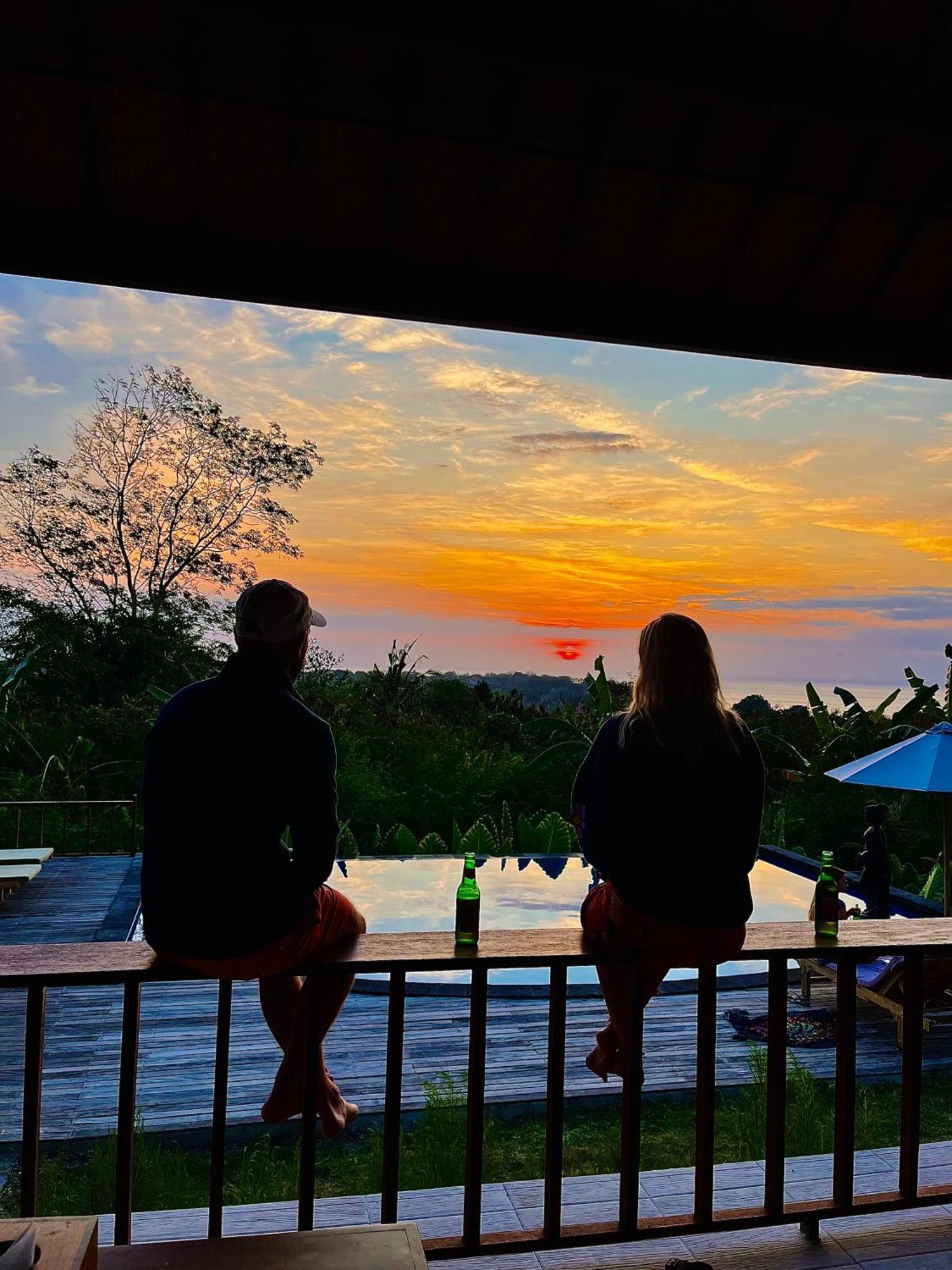 Sunset Hill Lembongan Hotel Екстериор снимка
