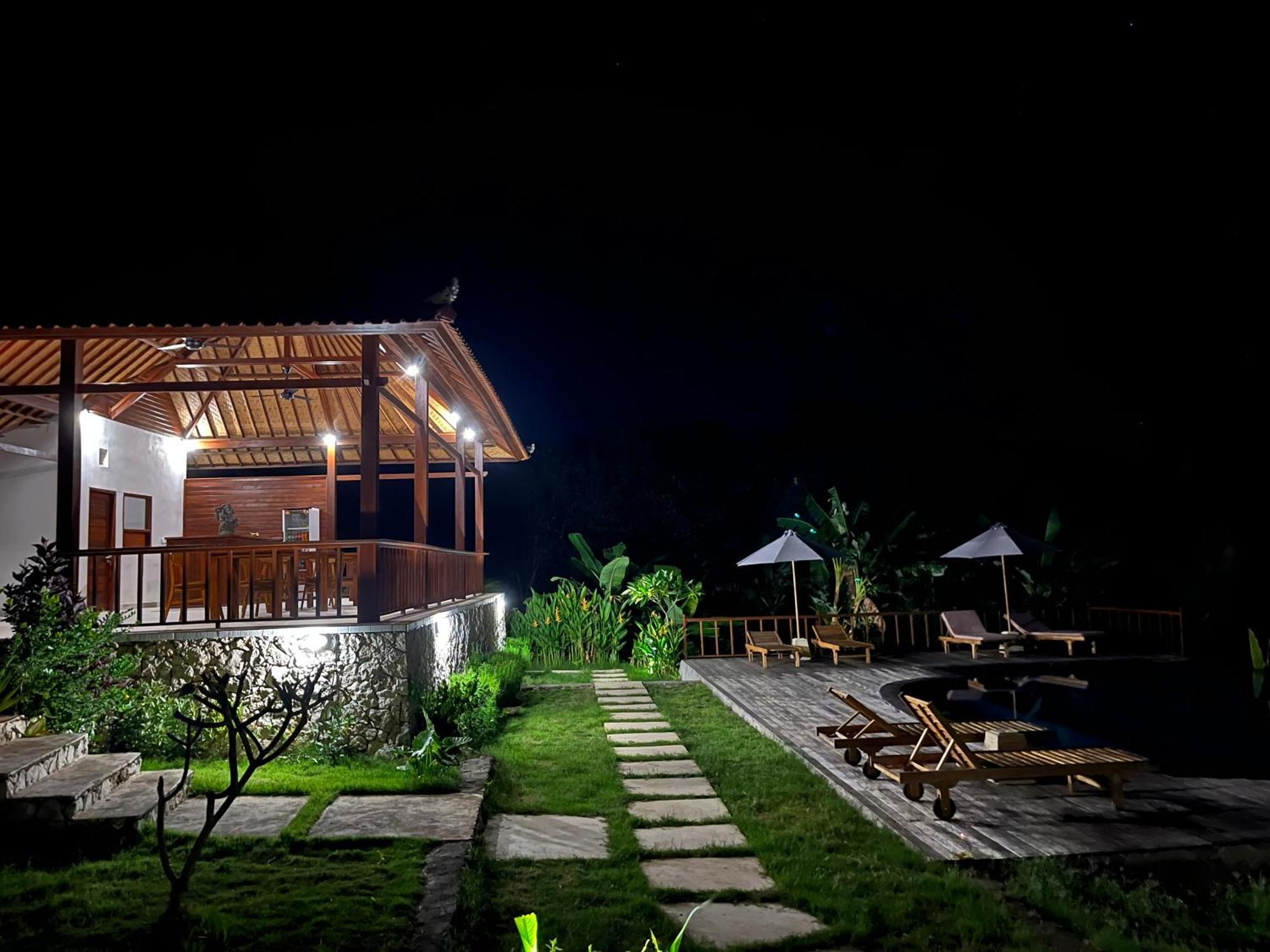 Sunset Hill Lembongan Hotel Екстериор снимка